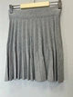 Женская вязаная юбка в складку мини ARJEN MKAR102184 - Oversize 42/52, Сірий - изображение 3