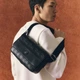 Сумка через плече Лакоста Monogram Leather Flap Close Satchel Black - зображення 4