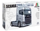 Збірна модель 1:24 вантажівка Scania S770 4x2 Normal Roof "Grey Cab" Italeri 3971 - зображення 2