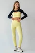 Женские бесшовные леггинсы в рубчик с моделирующим швом Giulia FLEXING LEGGINGS POWER XXS/XS Yellow-lemon grass, лосины с эффектом push up, из микрофибры - изображение 4