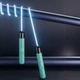 Скакалка светодиодная 2.8 м светящаяся для детей и взрослых с LED-подсветкой для занятий спортом голубая - изображение 5
