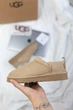 Уггі Classic Micro Boot Beige натуральна замша хутро 41р бежевий - зображення 9