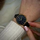 Жіночий годинник Casio LTP-VT01GL-1B золотисті індекси - изображение 2