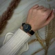 Жіночий годинник Casio LTP-VT01GL-1B золотисті індекси - изображение 5