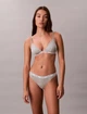 Набор трусиков танга женских хлопковых Calvin Klein QD5209-31W L 3 шт Серый/Черный/Красный (014056428893) - изображение 2