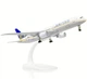Модель літака Boeing 787 United Airlines 1:300 металева лита колекційна модель пасажирського авіалайнера 20 см - зображення 2