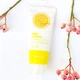 Пилинг-гель с экстрактом лимона FarmStay Real Lemon Deep Clear Peeling Gel 100 ml - изображение 1