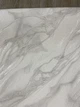 Белые обои с серебром виниловые мрамор на бумажной основе моющиеся для кухни, коридора, 5848-03 0.53, рулон - изображение 5