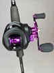 Мультипликаторная катушка FishMX 2000 (Low Profile) Розовая для правой и левой руки спиннинга рыбалки права - изображение 7