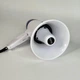 Громкоговоритель ручной на аккумуляторе с Bluetooth и диктофоном Handheld Megaphone, портативный рупор мегафон со складывающейся ручкой для улицы, митингов, экскурсий, концертов Бело-синий, HM-135BT-White/Blue - изображение 10