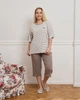 Комплект женский капри и футболка в полоску - Plus Size Nicoletta 46602в 2XL бежевий - зображення 1