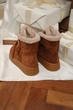 Женские высокие зимние угги PARADIZE SHOES из рыжей замши со шнуровкой и белой меховой опушкой на высокой подошве 36 размер (стелька 23,4 см) - изображение 3