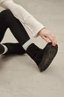 Женские зимние угги PARADIZE SHOES из черной замши с молнией на внешней стороне на высокой подошве 38 размер (стелька 24,7 см) - изображение 5