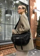 Большая женская поясная сумка бананка Sambag DynamicDart черная 38×21×7 см (80411701) - изображение 1