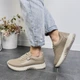 Женские кроссовки ITstyle кожаные Бежевые 38 (50643) - изображение 2