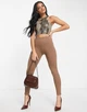 Топ Missguided TJC3100466 38 зміїний принт хакі - изображение 2