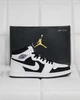 Кросівки чоловічі NK Jordan Retro 1 Hight 41 (26 см) White Black (арт 1314) - зображення 1