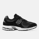 Чорні кросівки New Balance M2002R V1 38 (5,5) 23,5 см (M2002RBK) - зображення 1