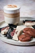 Конфеты с марципаном Anthon Berg Baileys Treats Milk Chocolate Marzipan 175г - изображение 5