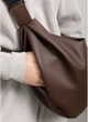 Жіноча сумка Хобо з екошкіри SAMBAG Шоколадний (5166050528) - зображення 9