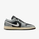 Кроссовки мужские Jordan 1 Low Se 46 Сірий HQ2010-012 - изображение 3