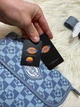 Сумка через плечо Dickies кросси-боди Голубого цвета из ПВХ-кожи - изображение 4