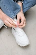 Демісезонні шкіряні кросівки PARADIZE SHOES білого кольору з чорними елементами на високій підошві 40 розмір (устілка 26,5 см) - зображення 6