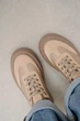 Женские демисезонные кеды PARADIZE SHOES из темно-бежевой кожи с замшевыми вставками на высокой подошве в цвет верха 38 размер (стелька 24,6 см) - изображение 6