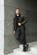 Костюм мужской Intruder iForce & Hope демисезонный комплект Softshell Light без флиса влагозащитная куртка с прорезиненными змейками и штаны на манжетах чёрно-хаки/XL - изображение 1