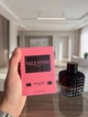 Парфумы Valentino Donna Born in Roma Intense женские, цветочно-восточный аромат ваниль, жасмин, чёрная смородина, шлейф и стойкост - изображение 2
