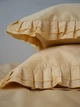 Комплект постільної білизни Cozy з рюшами золотий Для немовлят 90*120 см, простирадло 60*120*12 см на резинці - зображення 5