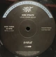 Dire Straits - Love Over Gold (2 пластинки, Раскладная обложка, 180 грамм, 45 об/мин, Альбом, Пронумерованный, Переиздание, Ремастеринг, Специальное издание) - изображение 7