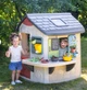 Будинок Smoby Life Садівник з кухнею та мийкою 16 аксесуарів 132х144х140 см (7600810505) - зображення 2