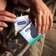 Презервативы латексные с силиконовой смазкой Durex Invisible (ультратонкие) 3 шт (5052197049589) - изображение 6