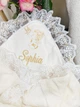 Утеплённая крыжма для девочки Family Tradition велюровая махра плюш с вышивкой и кружевом 100х100 см айвори Негасимый свет - изображение 2