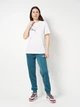 Спортивная футболка женская Puma Evostripe Relaxed Graphic Tee 69189602 M White (4069161973482) - изображение 3