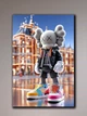 Поп-арт картина на полотні - KAWS у вогнях міста декор для офісу та кабінету - 60х90 см - зображення 1