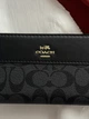 Кошелек Coach Signature Accordion Zip Wallet, женский большой черный - изображение 2