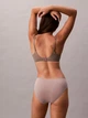 Набор трусиков слипов женских Calvin Klein QD5212-322 L 3 шт Черный/Красный/Бежевый (014056429142) - изображение 3