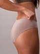 Набор трусиков слипов женских Calvin Klein QD5212-322 L 3 шт Черный/Красный/Бежевый (014056429142) - изображение 4