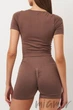 Tоп бесшовный с короткими рукавами Giulia Top Crop T-Shirt DEEP TAUPE S/M Тауп - изображение 5