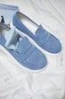 Элегантные демисезонные туфли PARADIZE SHOES замшевые голубые на низкой белой подошве 36 размер (стелька 24 см) - изображение 7