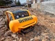 Компрессор повітряний поршневий DeWALT DPC17PS, продуктивність 292 л/хв, потужність 1.8 кВт, тис 13,8 Бар, об'єм ресивера 17,0 л, - зображення 8