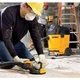 Шліфмашина кутова мережева DeWALT, 1500 Вт, d=125 мм, 2800-10000 об/хв, вага 2.5 кг, чемодан (DWE4257KT) - изображение 7