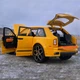 Детская металлическая машинка Rolls-Royce Cullinan 1:24 Авто Эксперт инерция свет звук детализированный салон открывается дверь - изображение 4