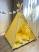 Дитячий вігвам з тканини ранфорс поплін 100% бавовна з килимком бомбон, подушками та декором Жовтий - зображення 11