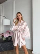 Женский сатиновый халат Christel с широким черным кружевом на рукавах пудра S/M - изображение 3