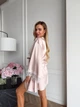 Женский сатиновый халат Christel с широким черным кружевом на рукавах пудра S/M - изображение 6