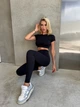 Спортивный женский костюм Hot с имитацией белья для фитнеса и йоги (кроп-топ футболка + леггинсы) c двойным Push Up Однотонный XS-S Черный (JB01_HOTS) - изображение 8