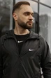 Ветровка мужская Windrunner Jacket влагостойкая легкая куртка с капюшоном и вышивкой универсальная черная/XL - изображение 4